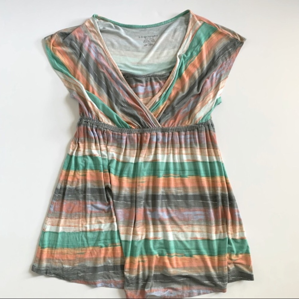 Liz Lange Maternity Nursing Top Medium